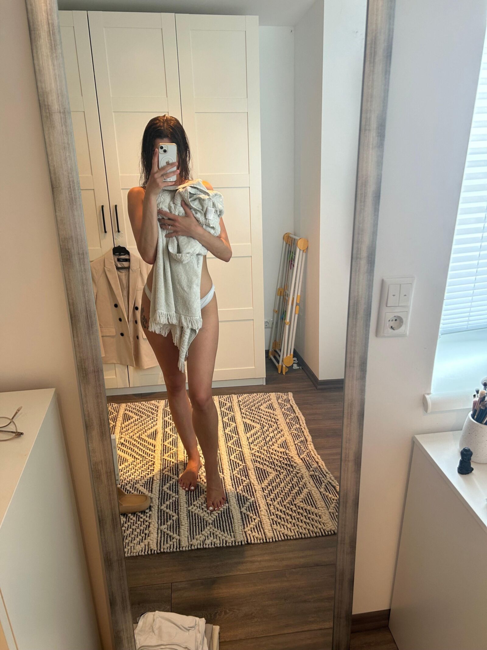 nextdoorgirls cute feet