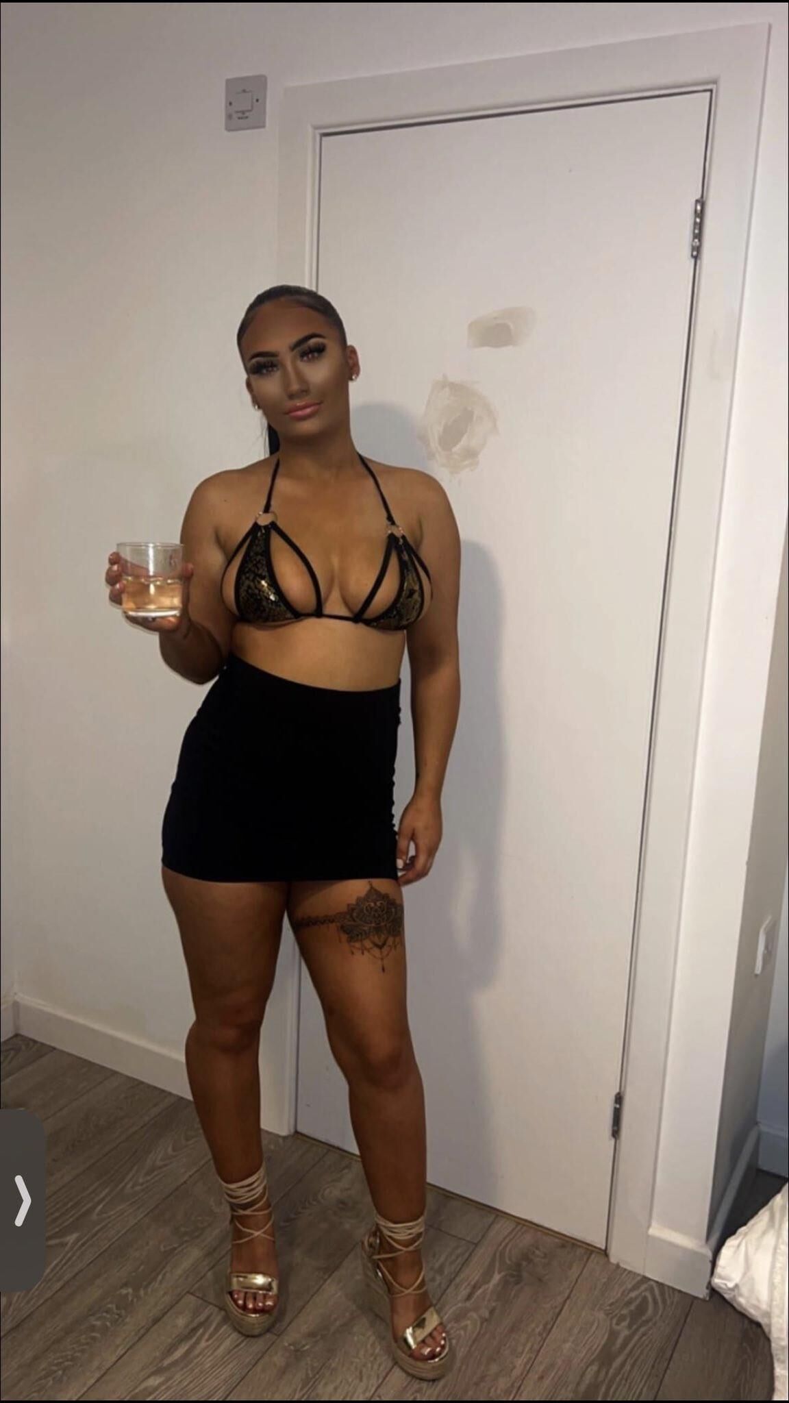 Busty Girls 