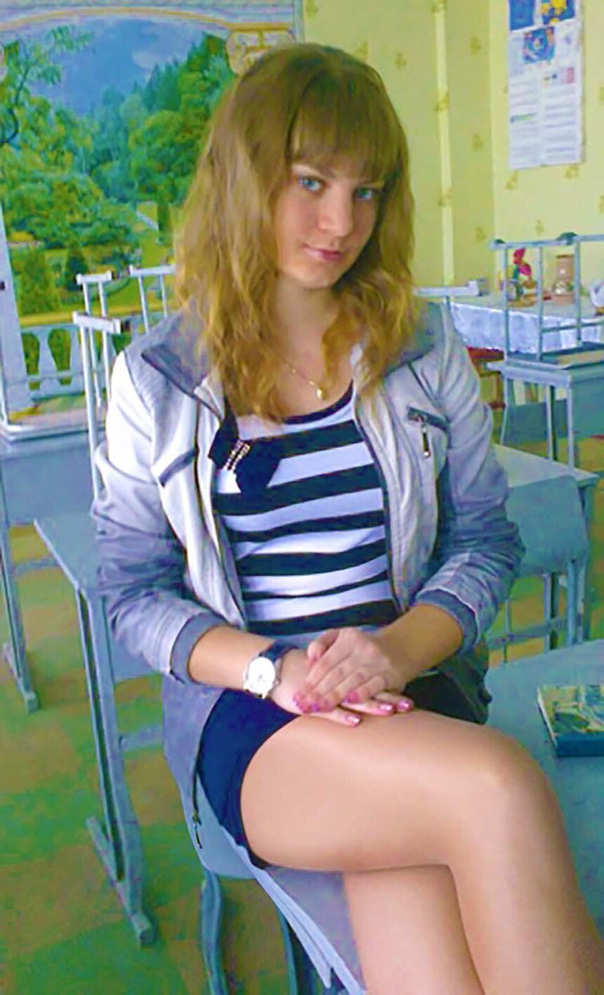 Larissas russian female Students and Teachers in Classroom 