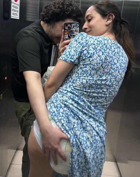 Diaper girls 
