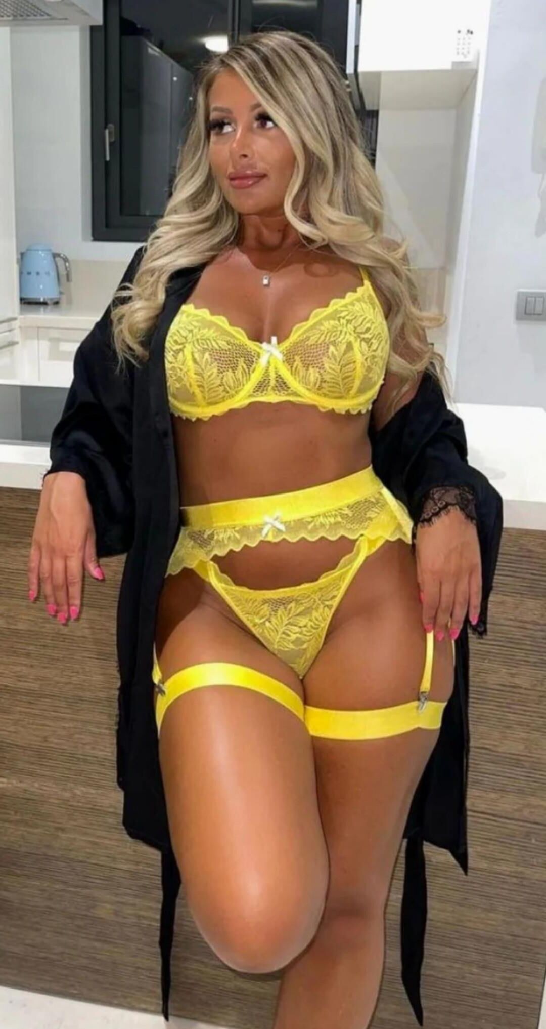 Lingerie babes 