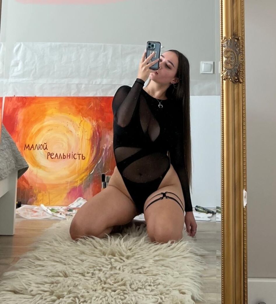 Julia | busty teen | large TITS and ASS #