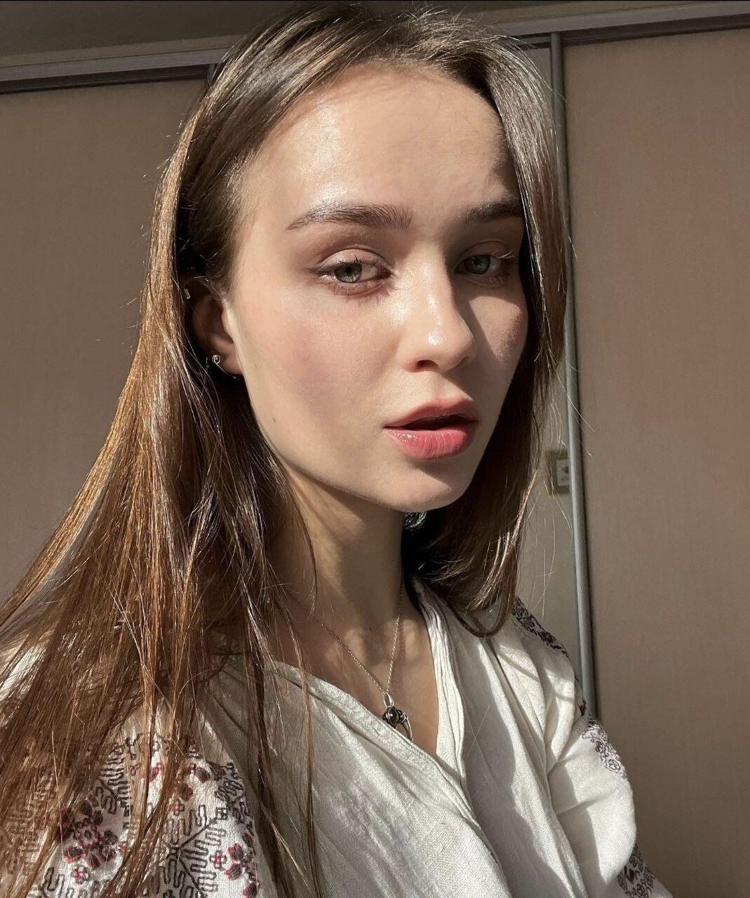 Julia | busty teen | large TITS and ASS #