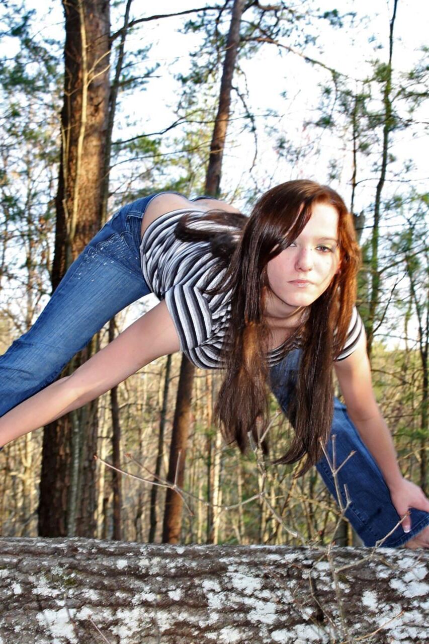 Slut showing off without showing all