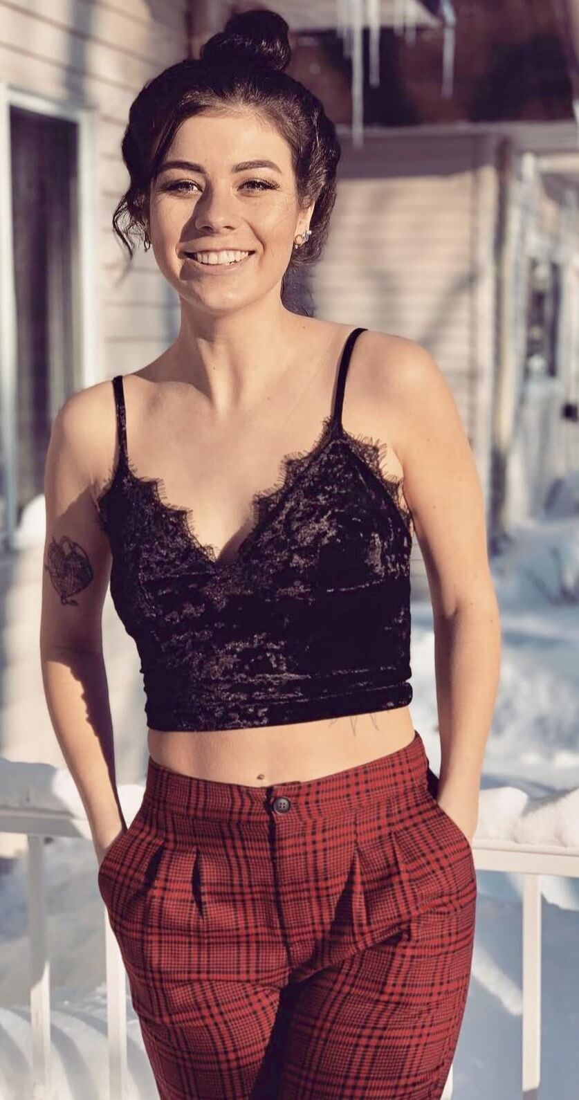 Morena delgada sexy