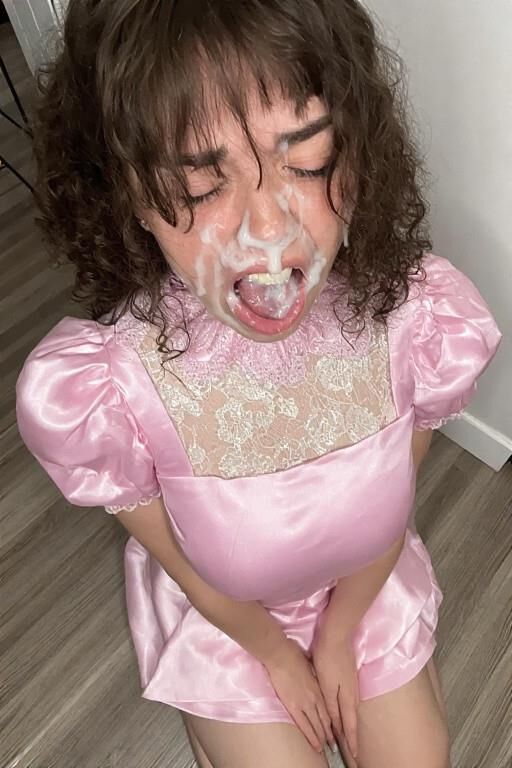 Dolled Up Fucktoys AI