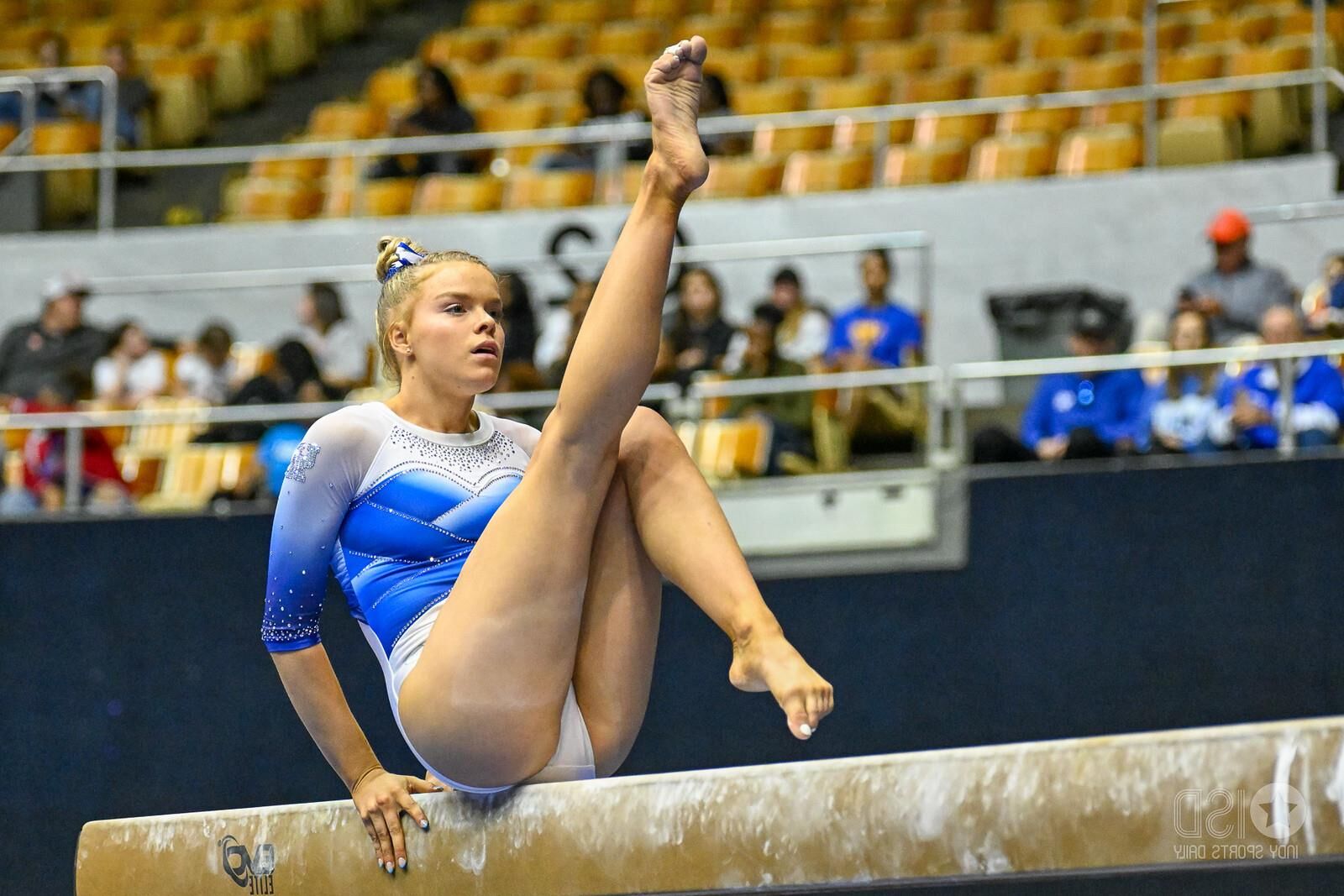 Very Hot College Gymnasts Part 