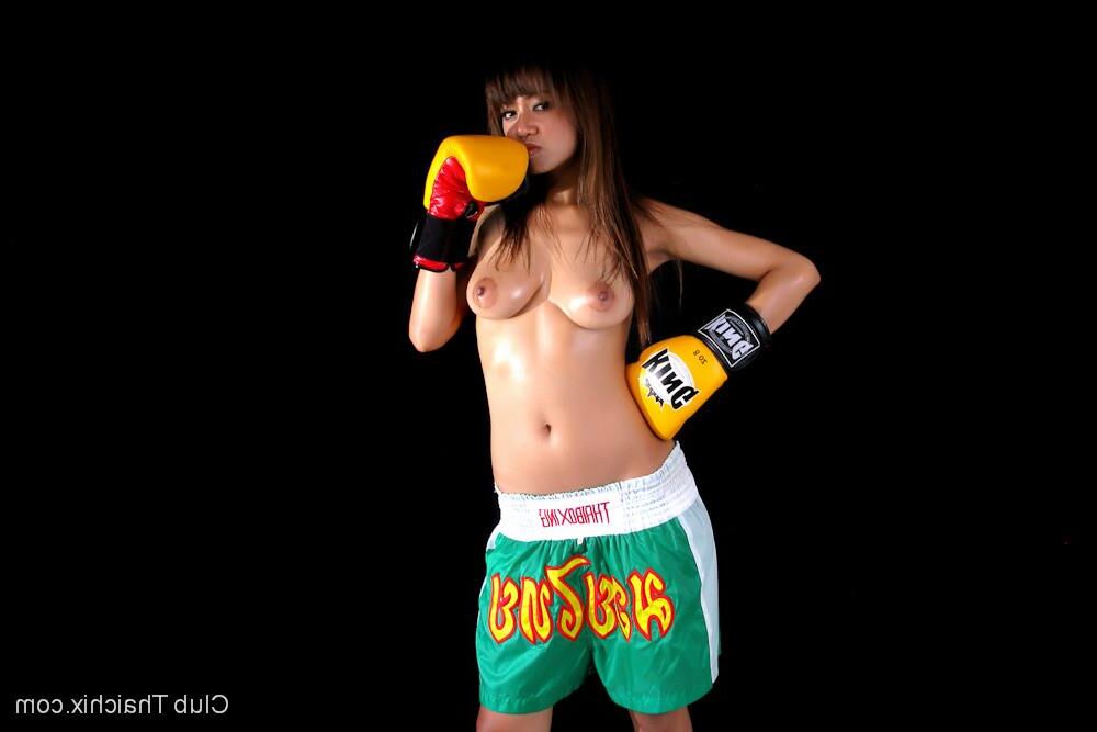 Muay Thai Boxing Shanya nue