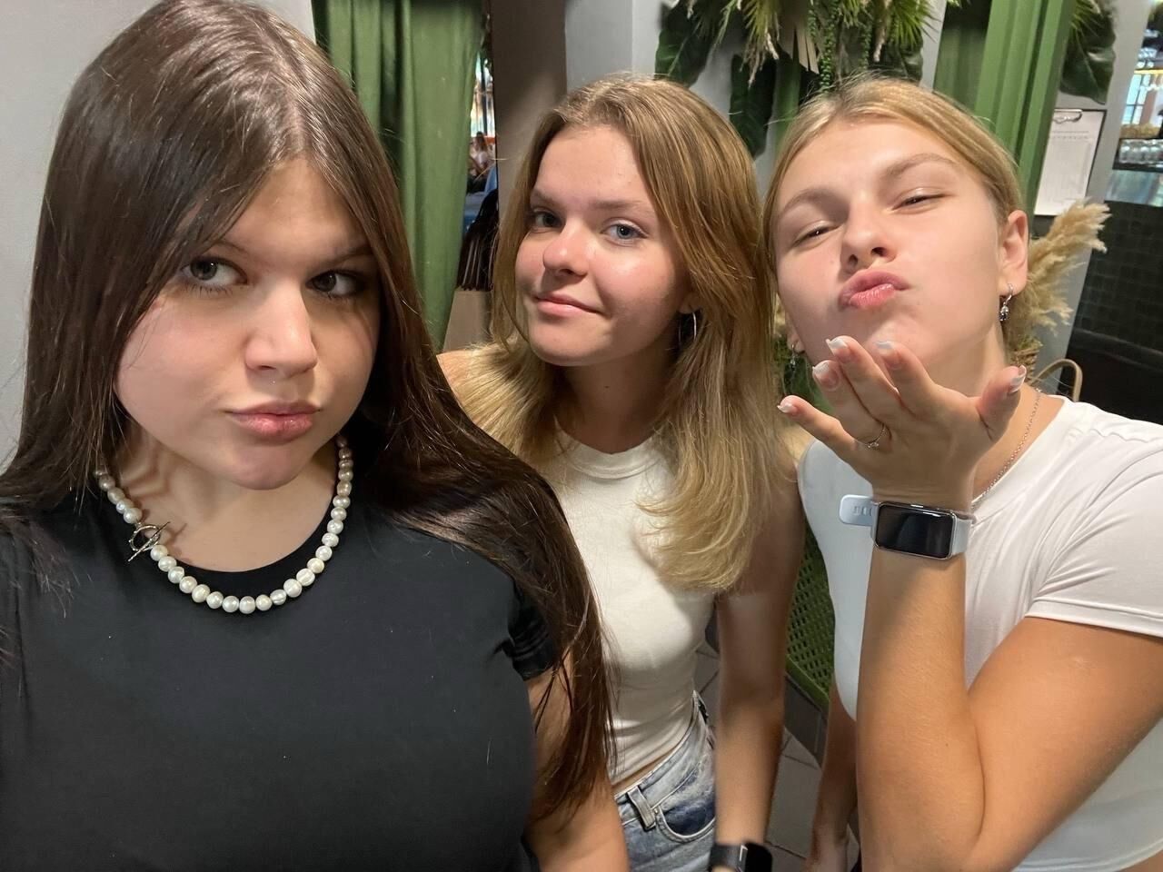 Non Nude Daughters Mixed 