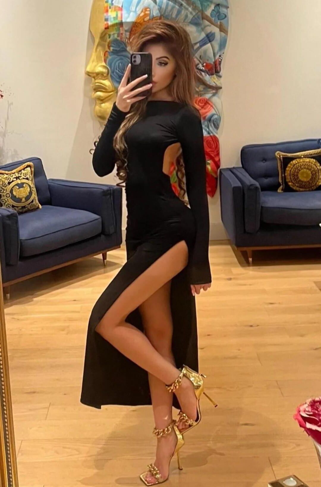 Girls in Black 