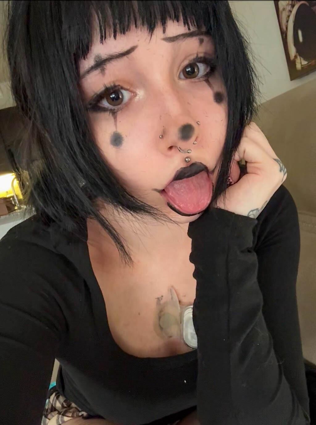 CLOWN/GOTH GIRLS MIX