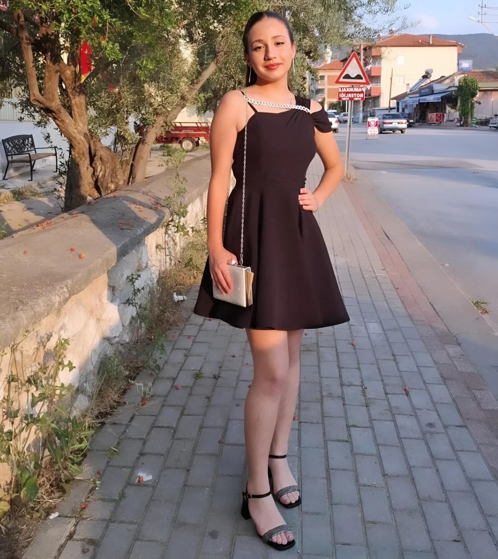 SEXY TURKISH TEEN 