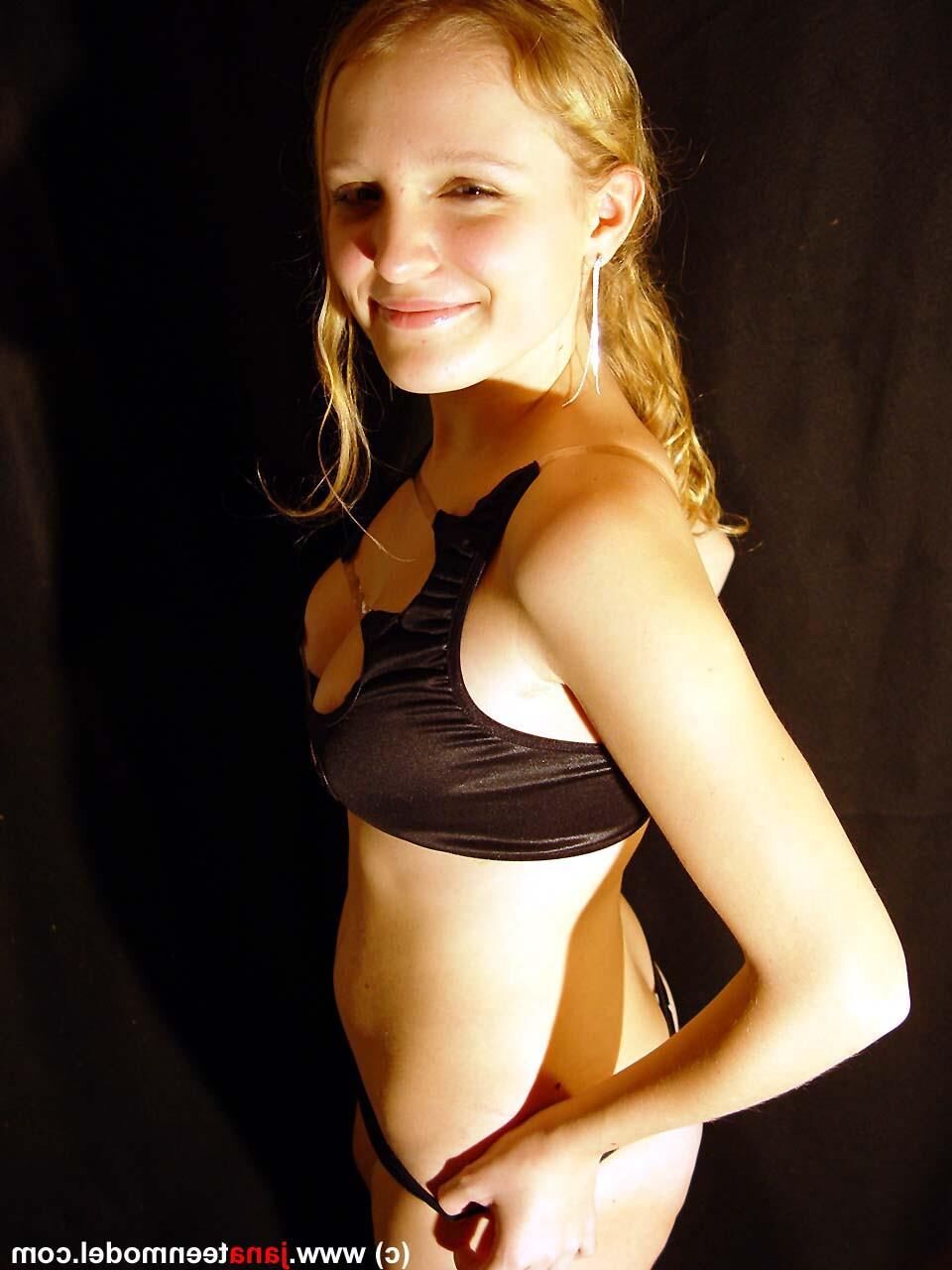Jana teenmodel
