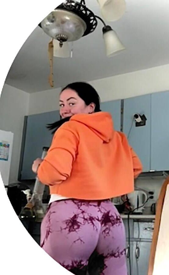 Snezha, bombe sexuelle de Winnipeg (Canada)