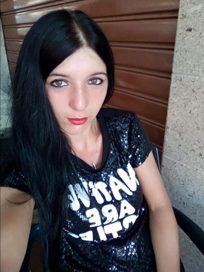 Gorgeous Girls I'd Love to Have Dominate Me