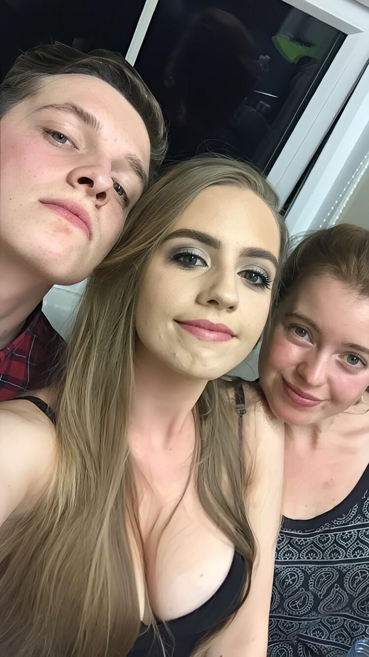 Chavtastic teen dsl bimbo putaindoll pour commenter