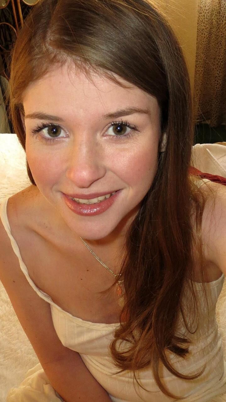 Gorgeous Girls I'd Love to Have Dominate Me