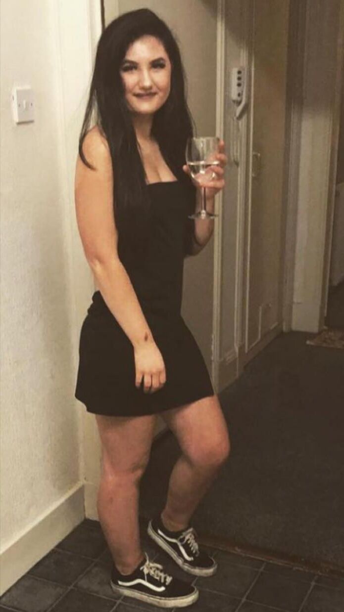 Gorgeous Girls I'd Love to Have Dominate Me