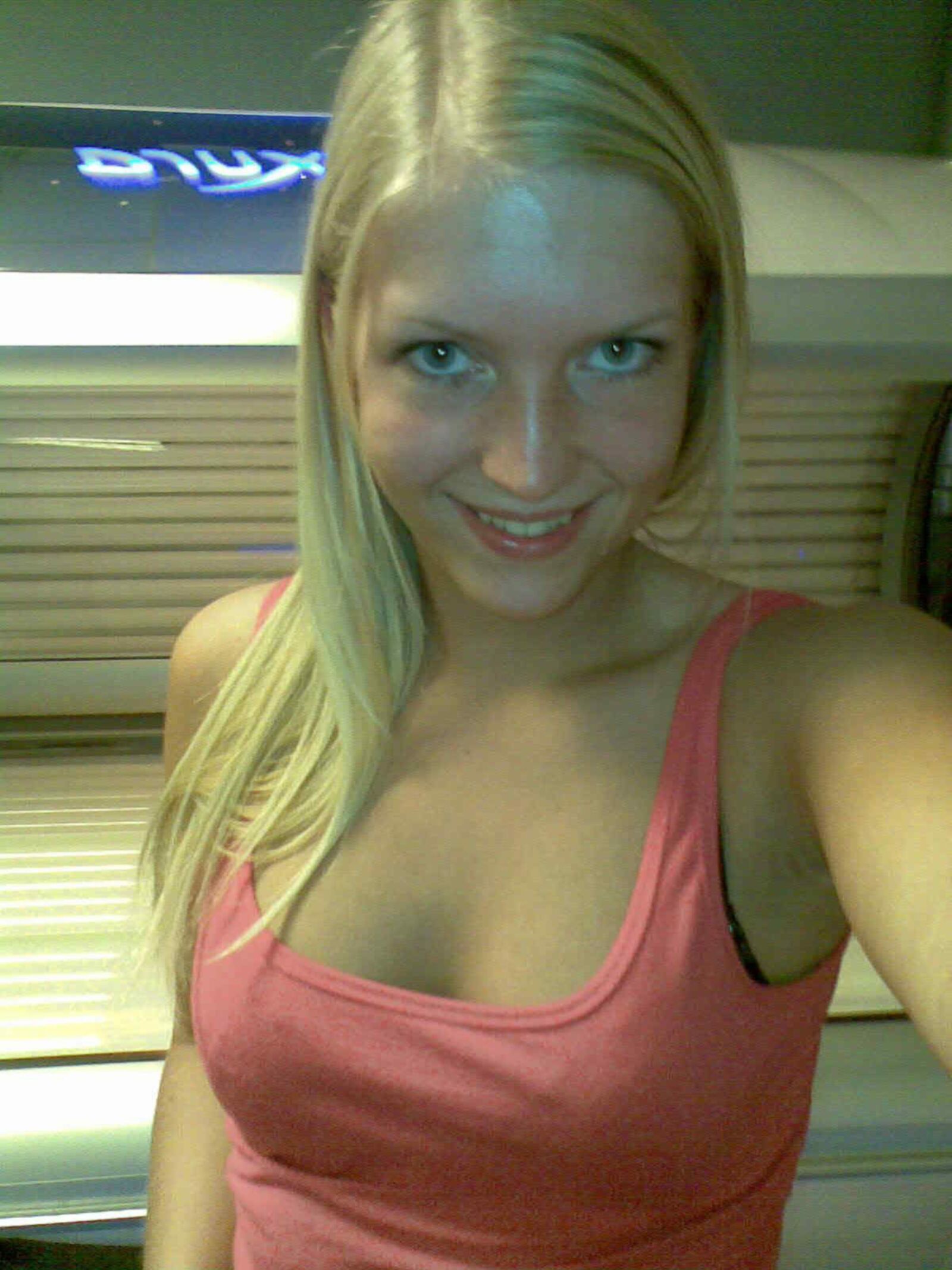 Superbes selfies de petite amie blonde