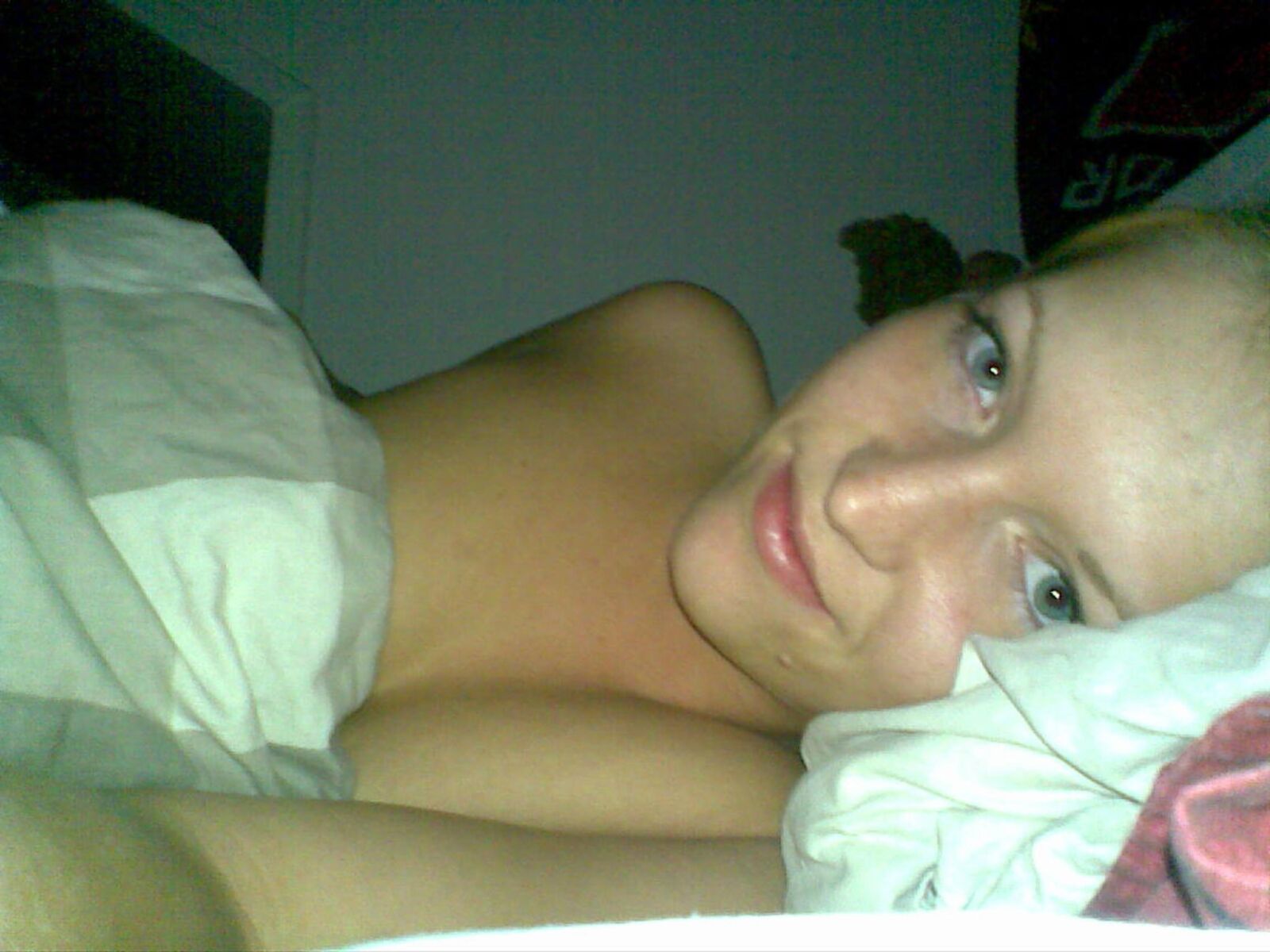 Superbes selfies de petite amie blonde