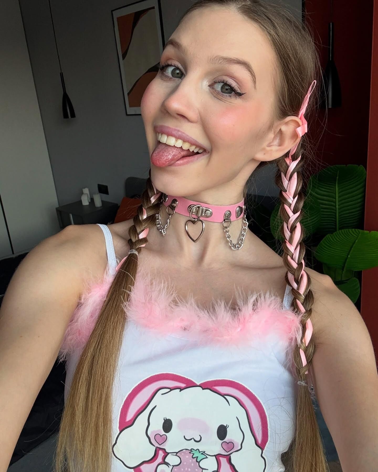 Amatuer Teen Molly