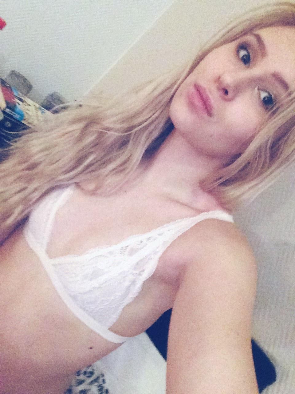 Slim teen blond selfies