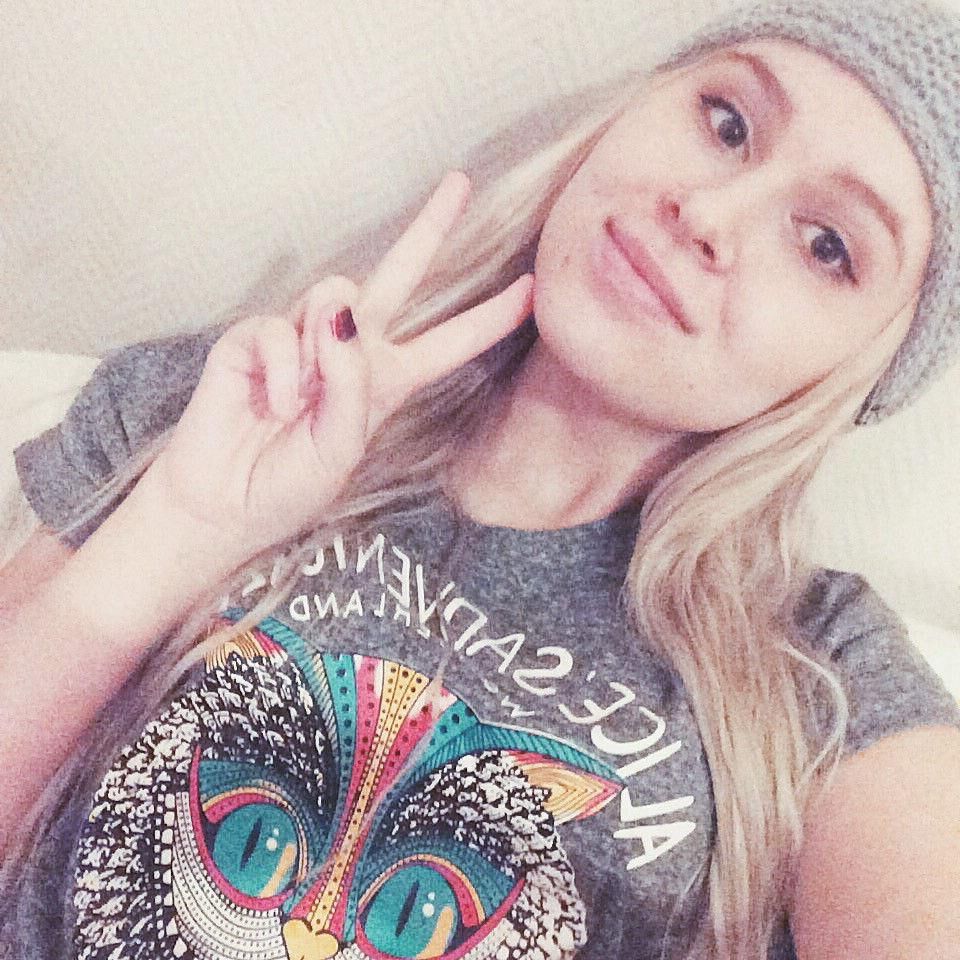 Slim teen blond selfies