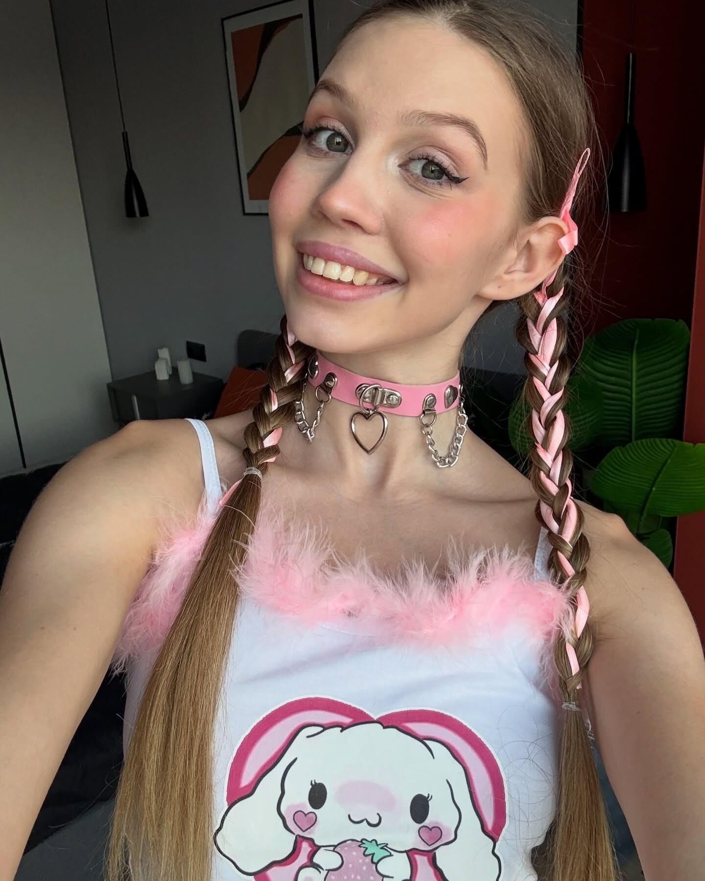 Amatuer Teen Molly