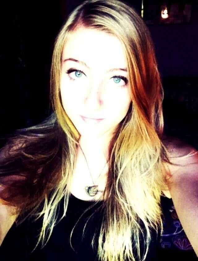 Sweet blond teen selfies