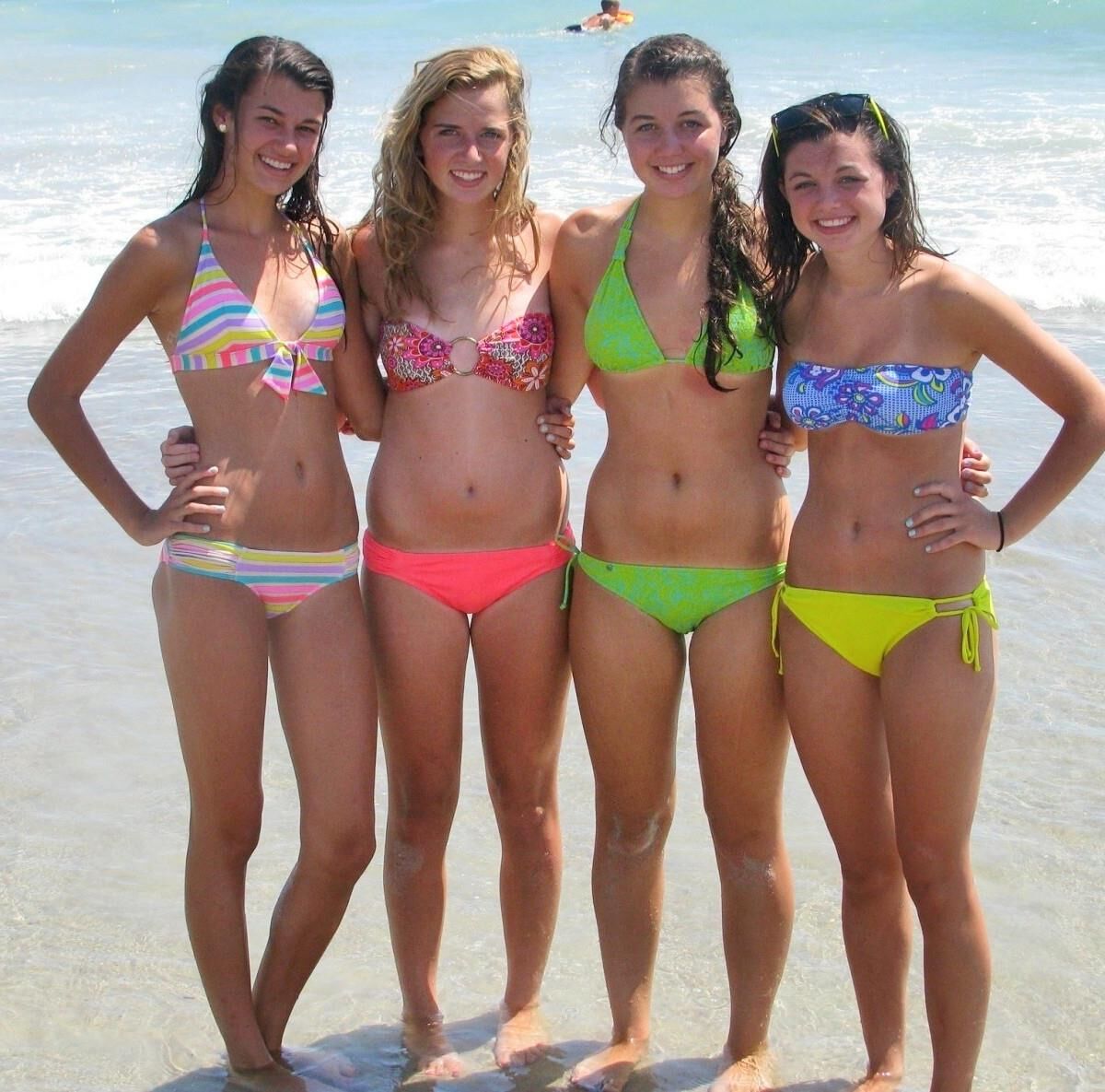 Filles de plage