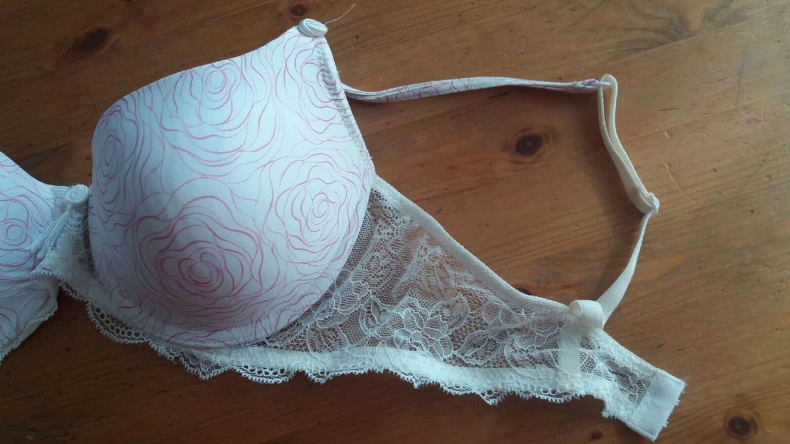   cum in my teen friend`s new white bra Afairs D