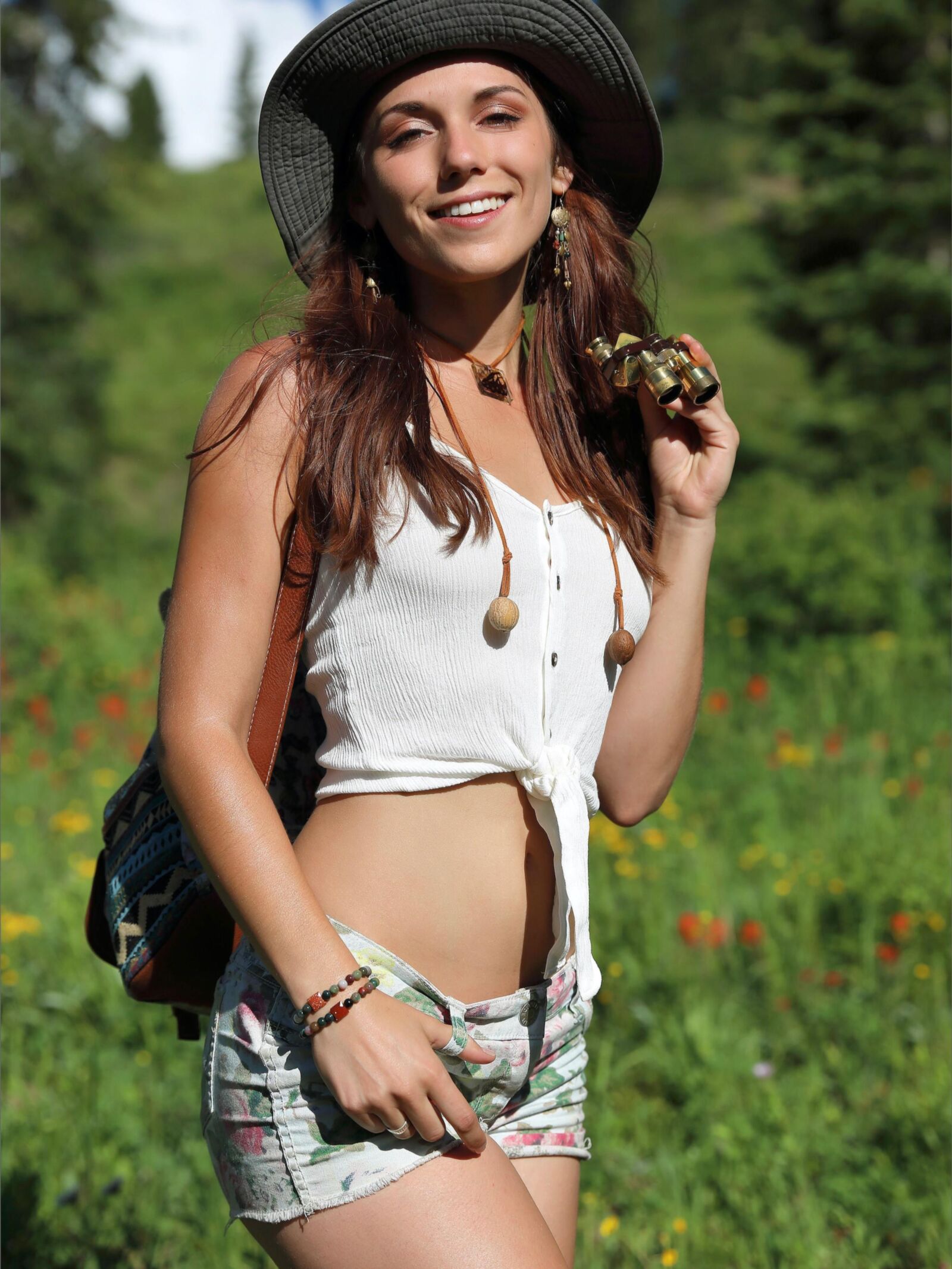 Elena The bare hunt