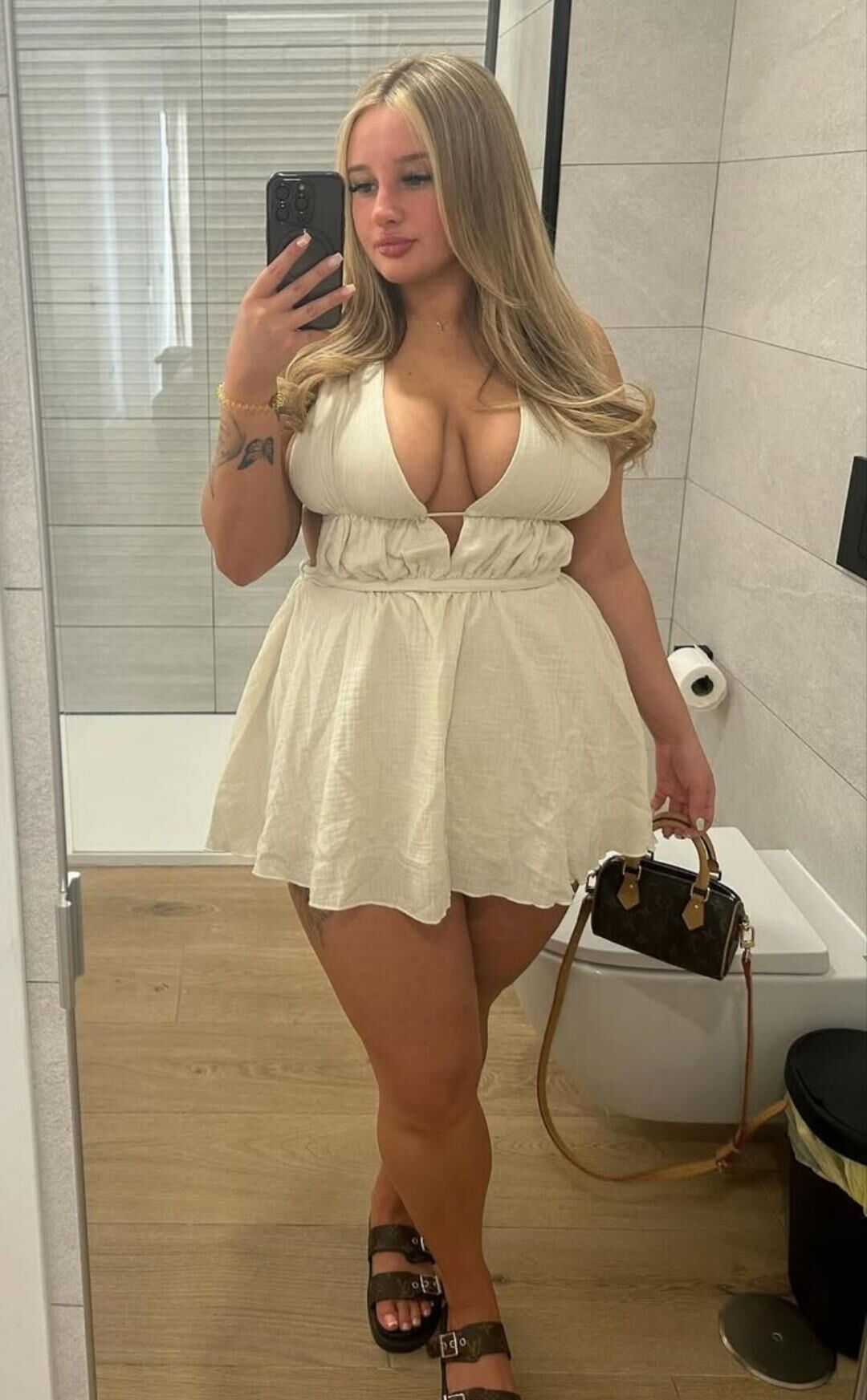 Hot girls 