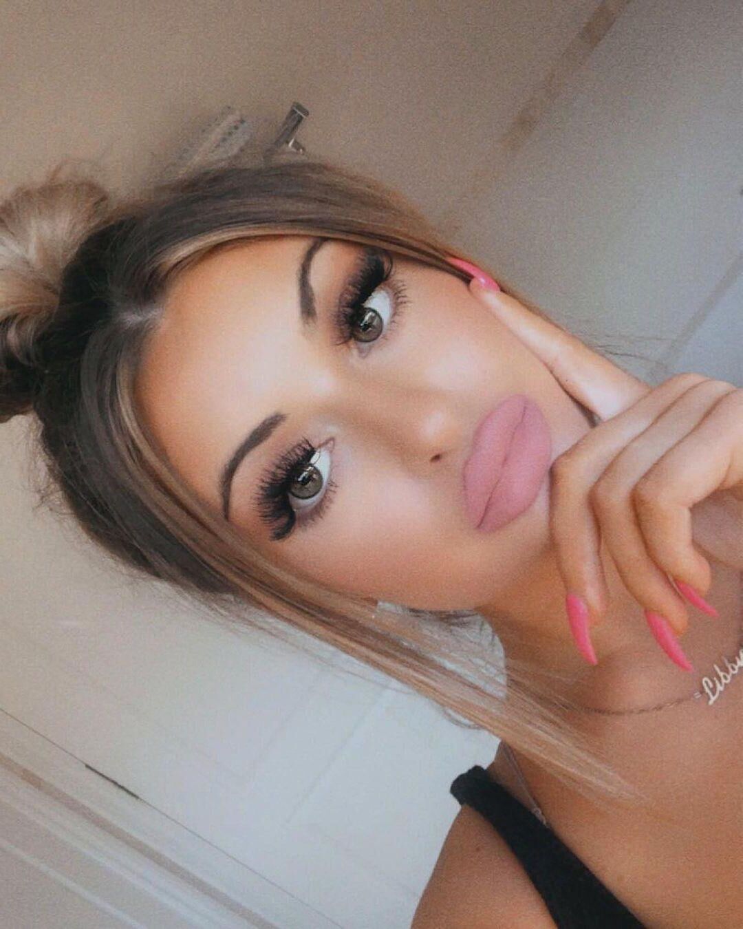 Fuckable hypersexualized Chav Chavs