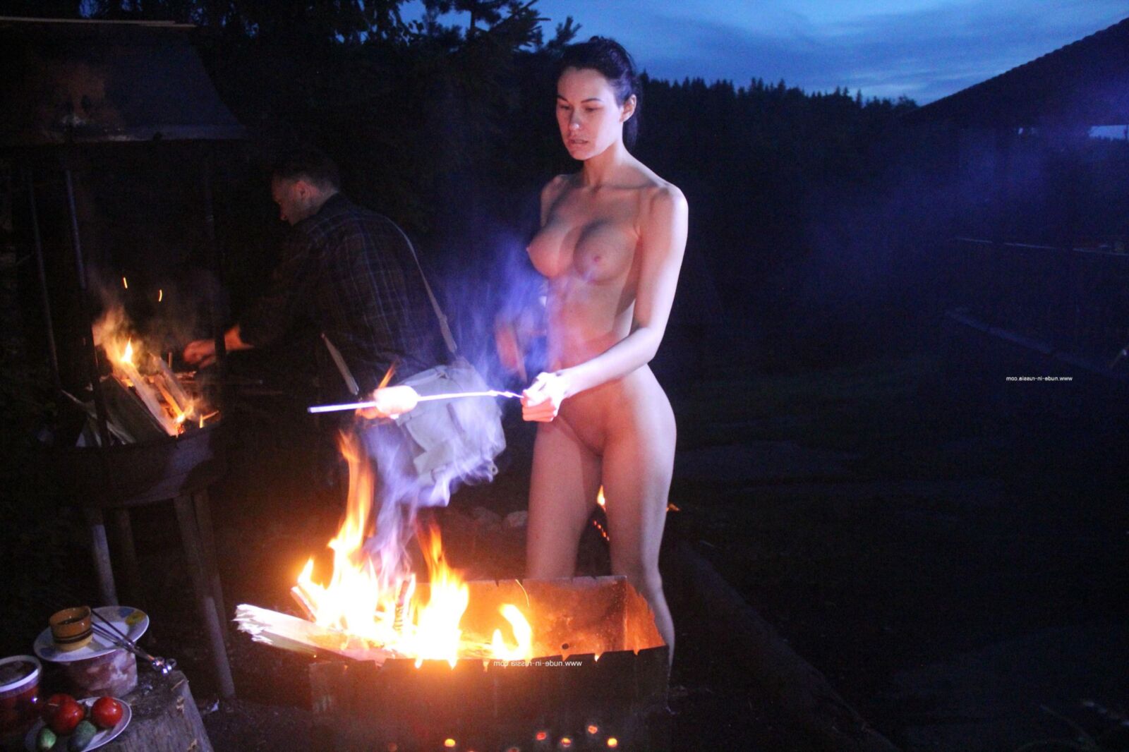 NIR NASTIA B Barbacoa nocturna