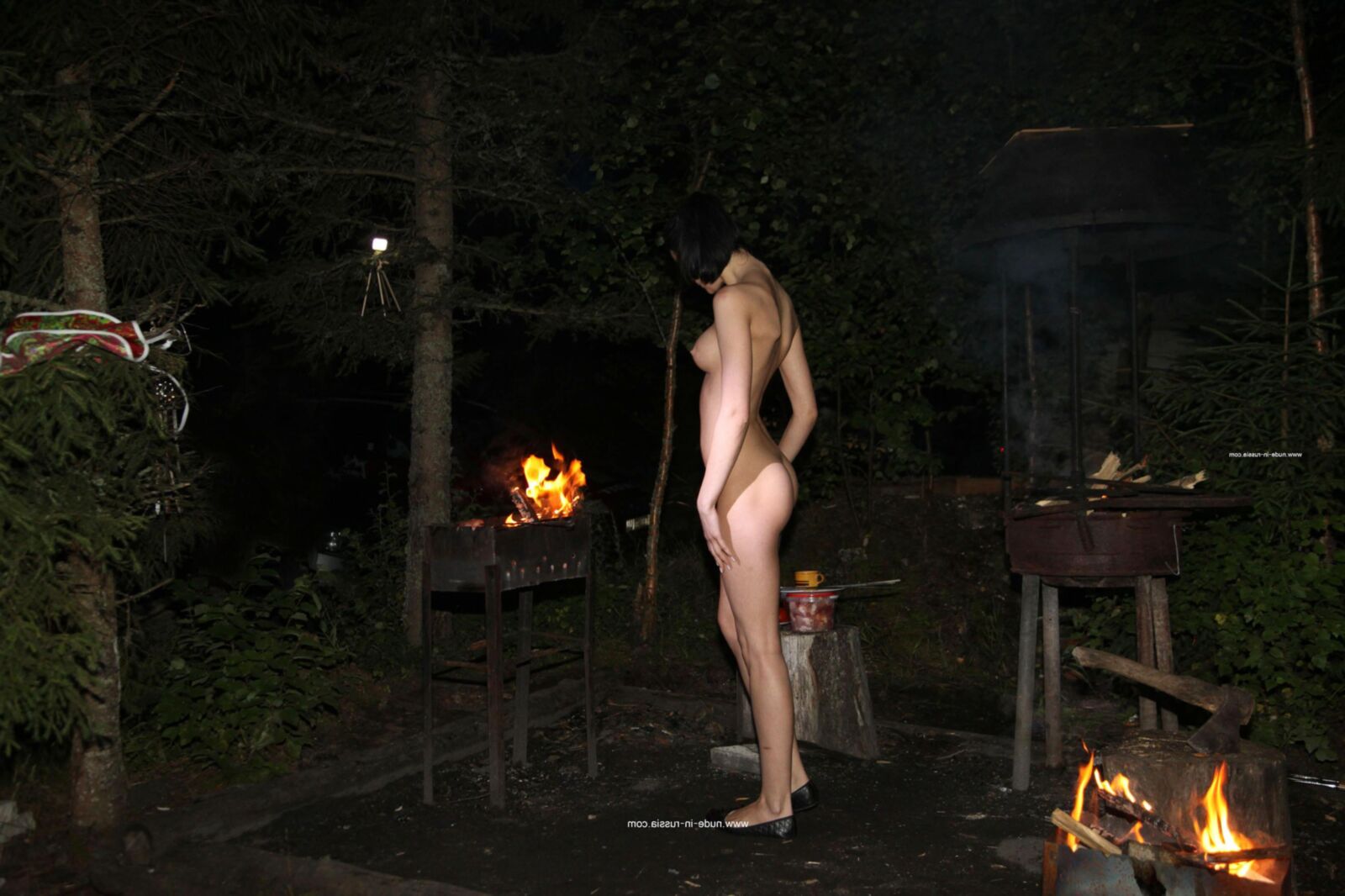 NIR NASTIA B Barbacoa nocturna