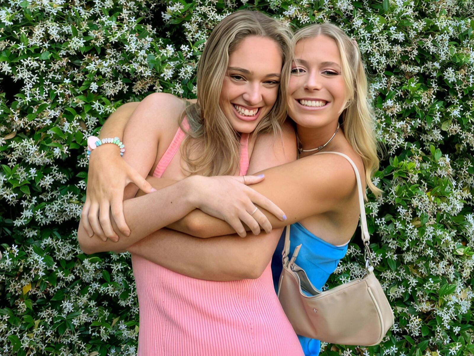 ....,,,,,,,,TIT TO TIT CUDDLING TEENS....,,... 