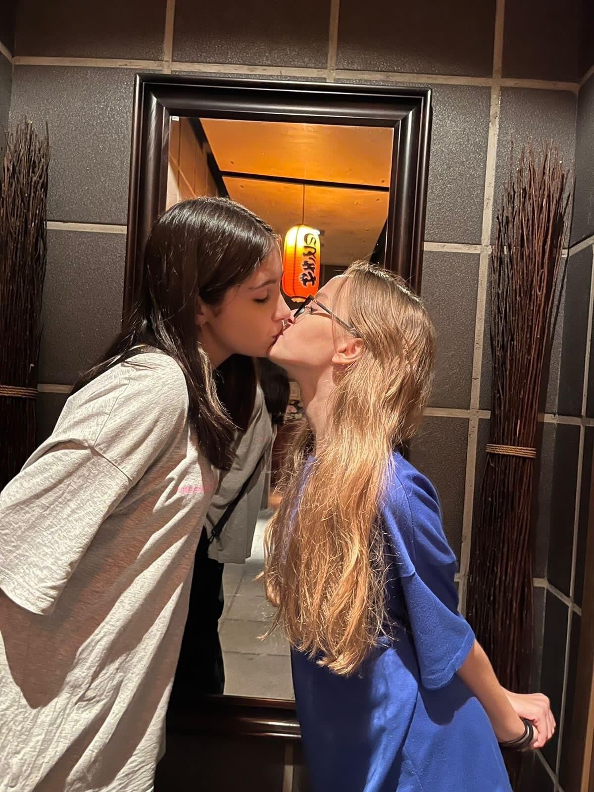 Non Nude Daughters Mixed 