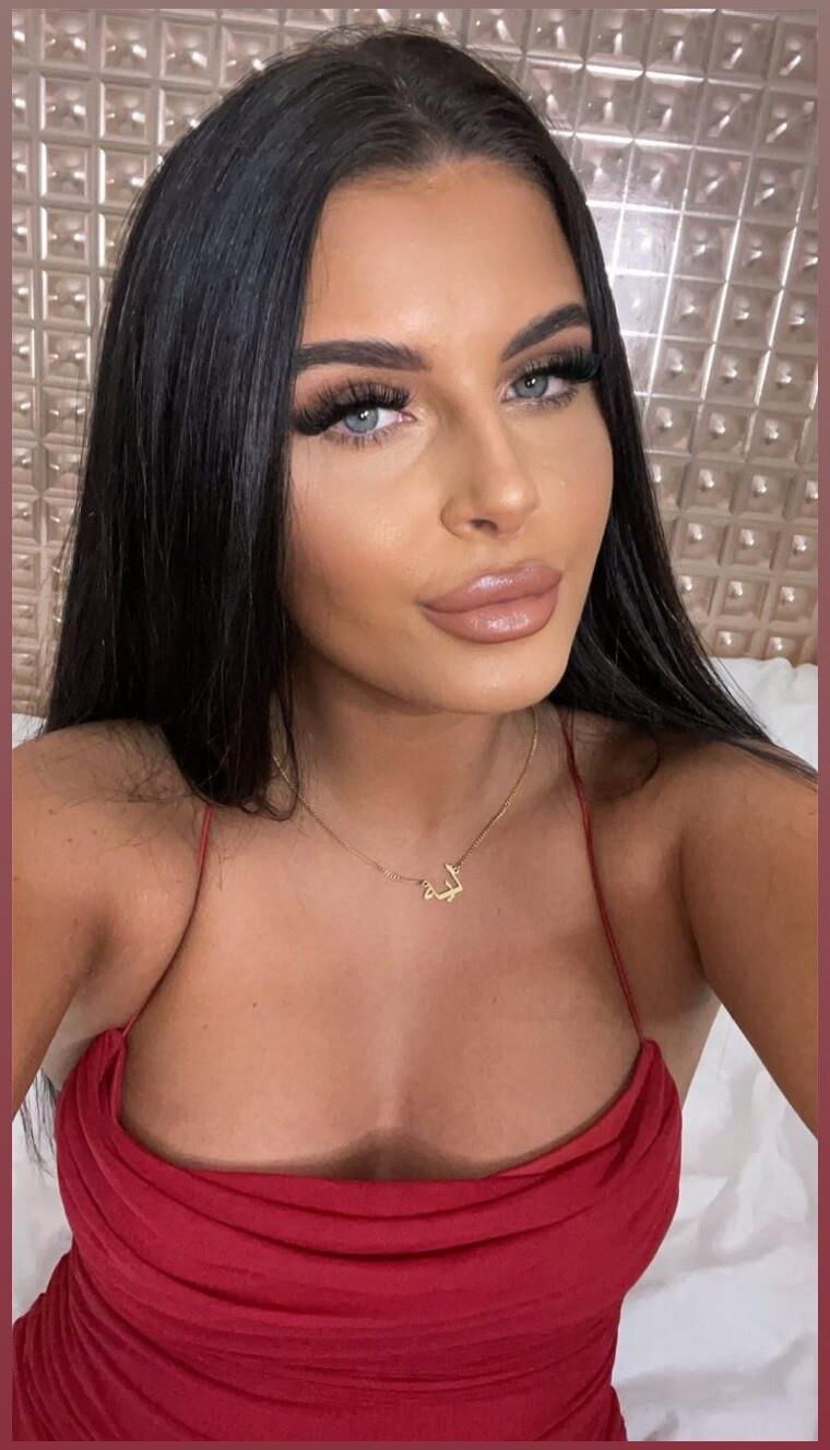 Chav Chav buckable hypersexualized