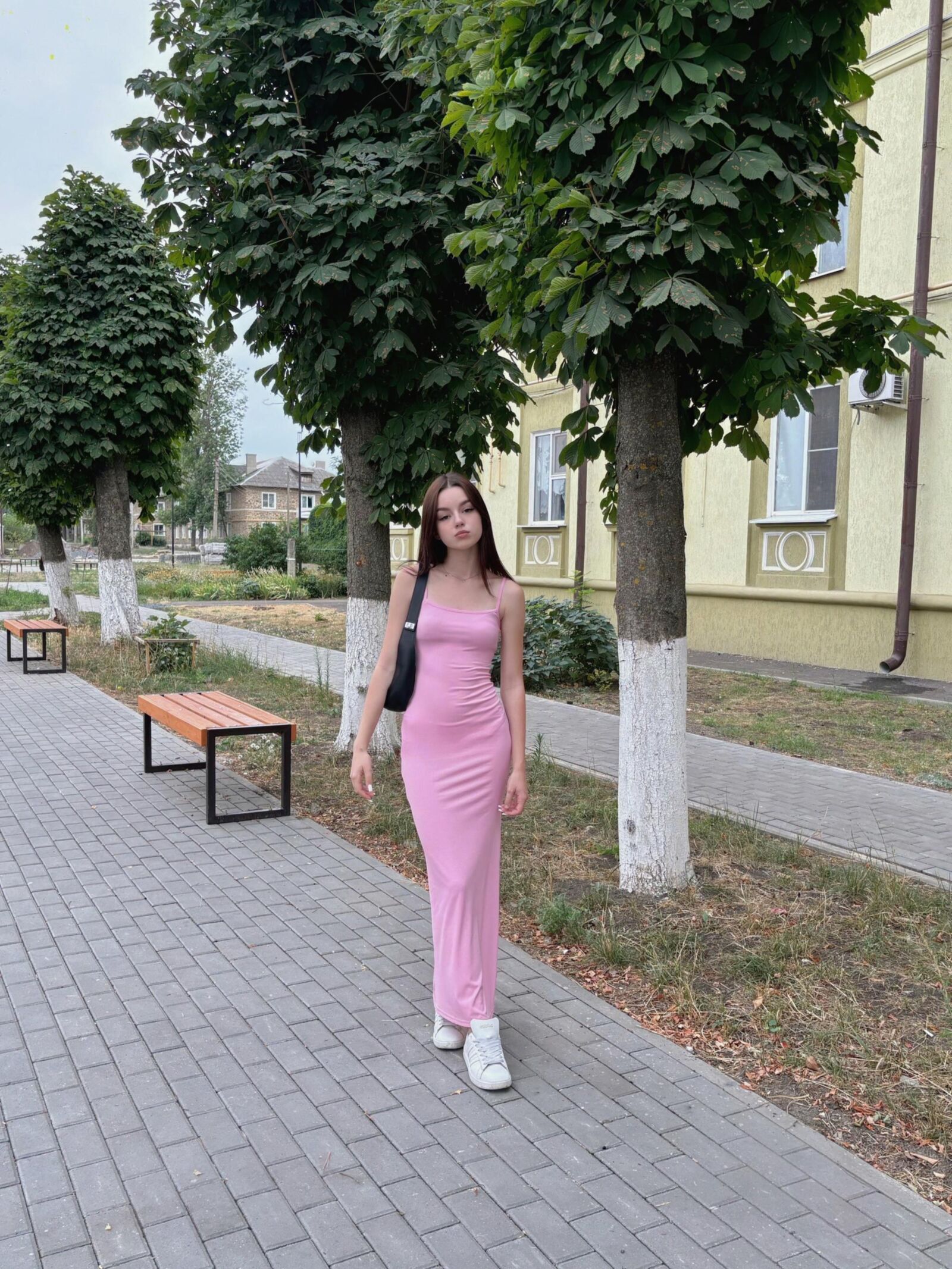 Не обнаженные дочери смешаны