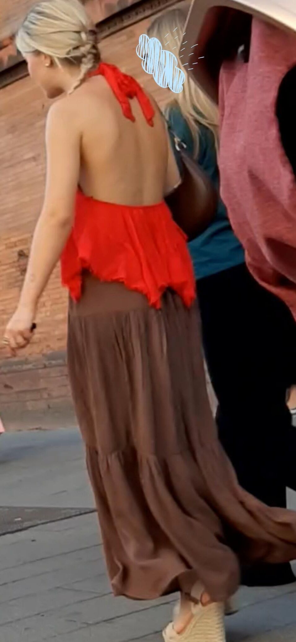 Braless Streetgirls 