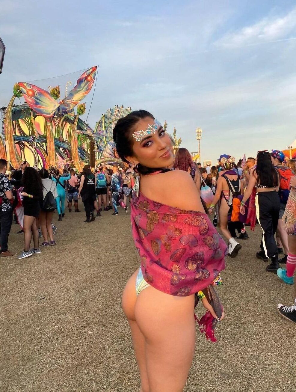 Sexy Festival Girls 