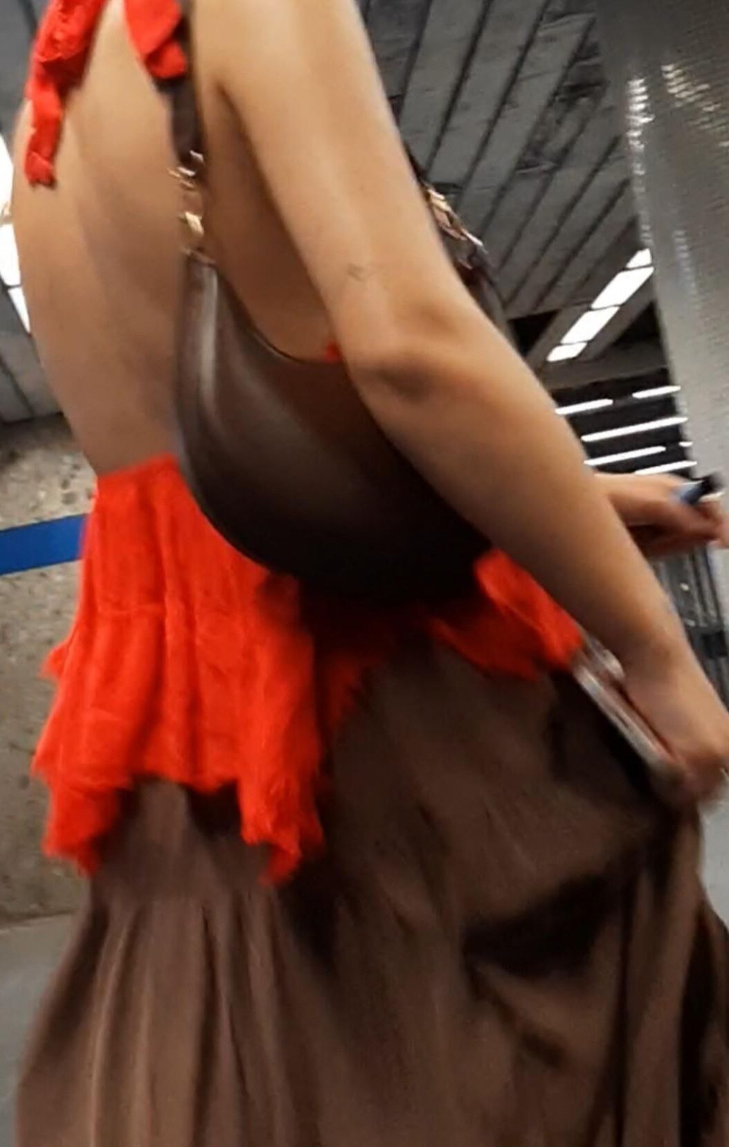 Braless Streetgirls 