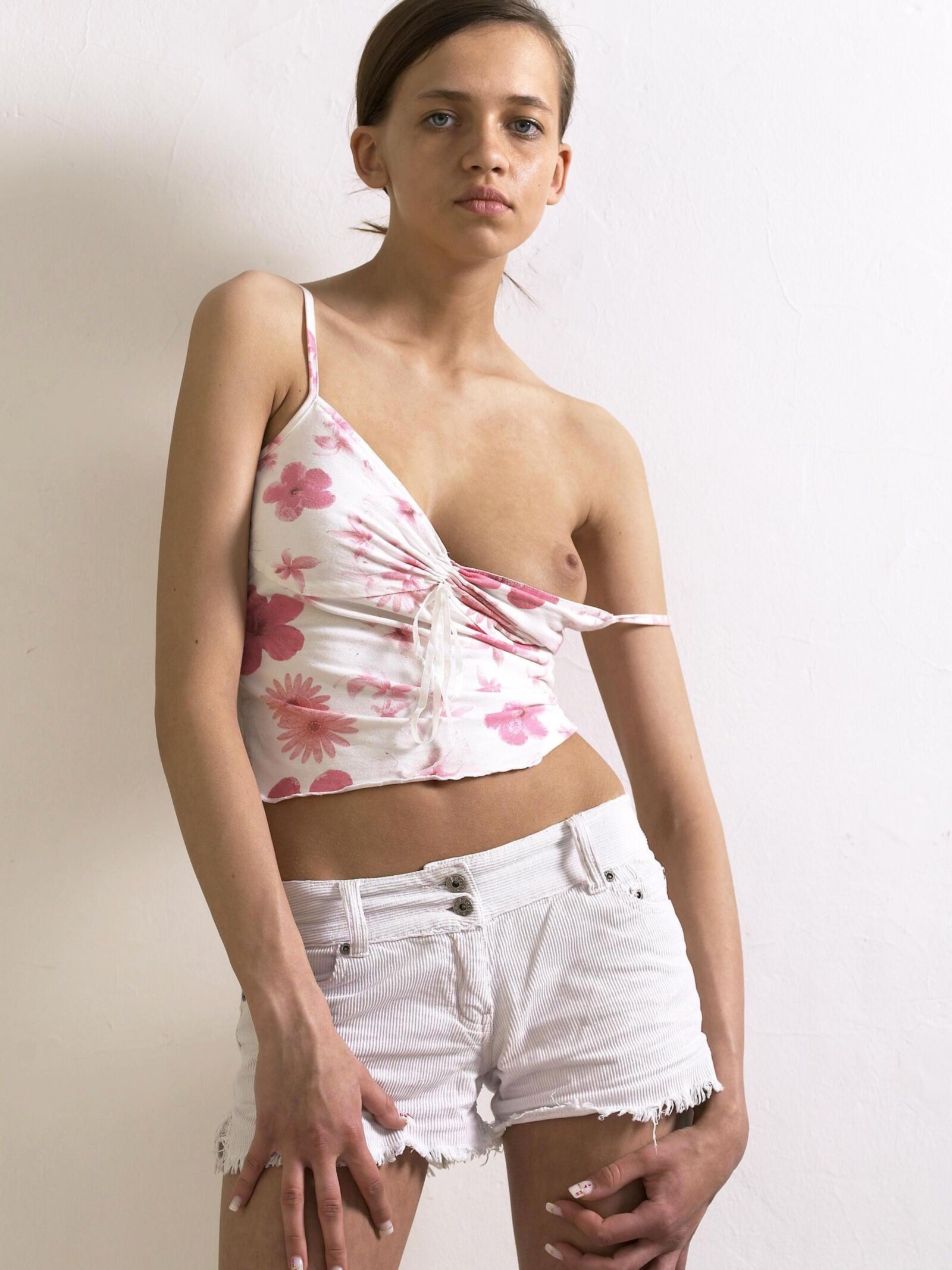 Alisabeth White shorty shorts