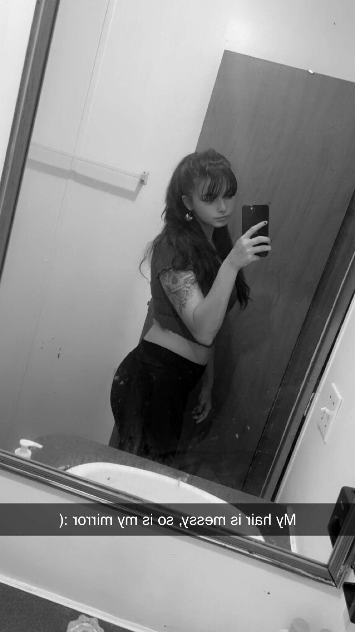 [Nn] yo Seller Slut Tiffany Anne имеет отличную стойку