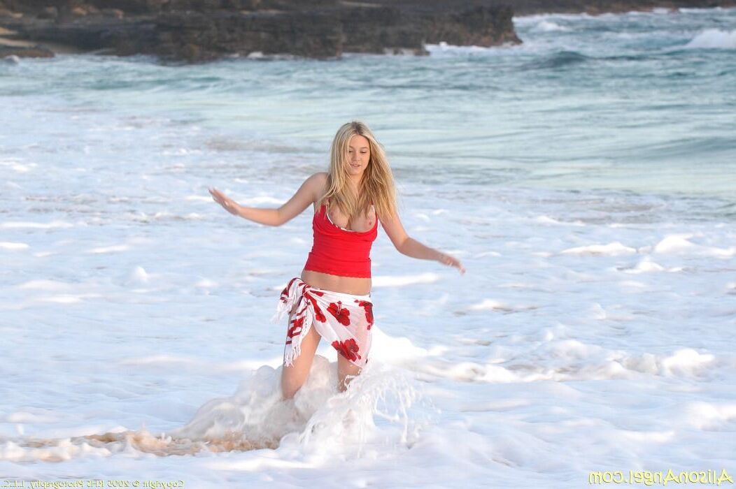 Alison Tits out at the beach