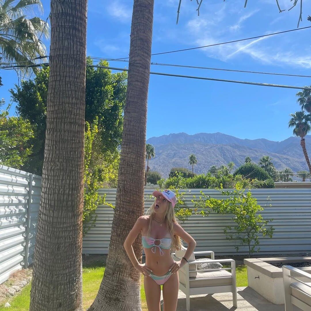 Leggy Wannabe Fuck Toy Mia