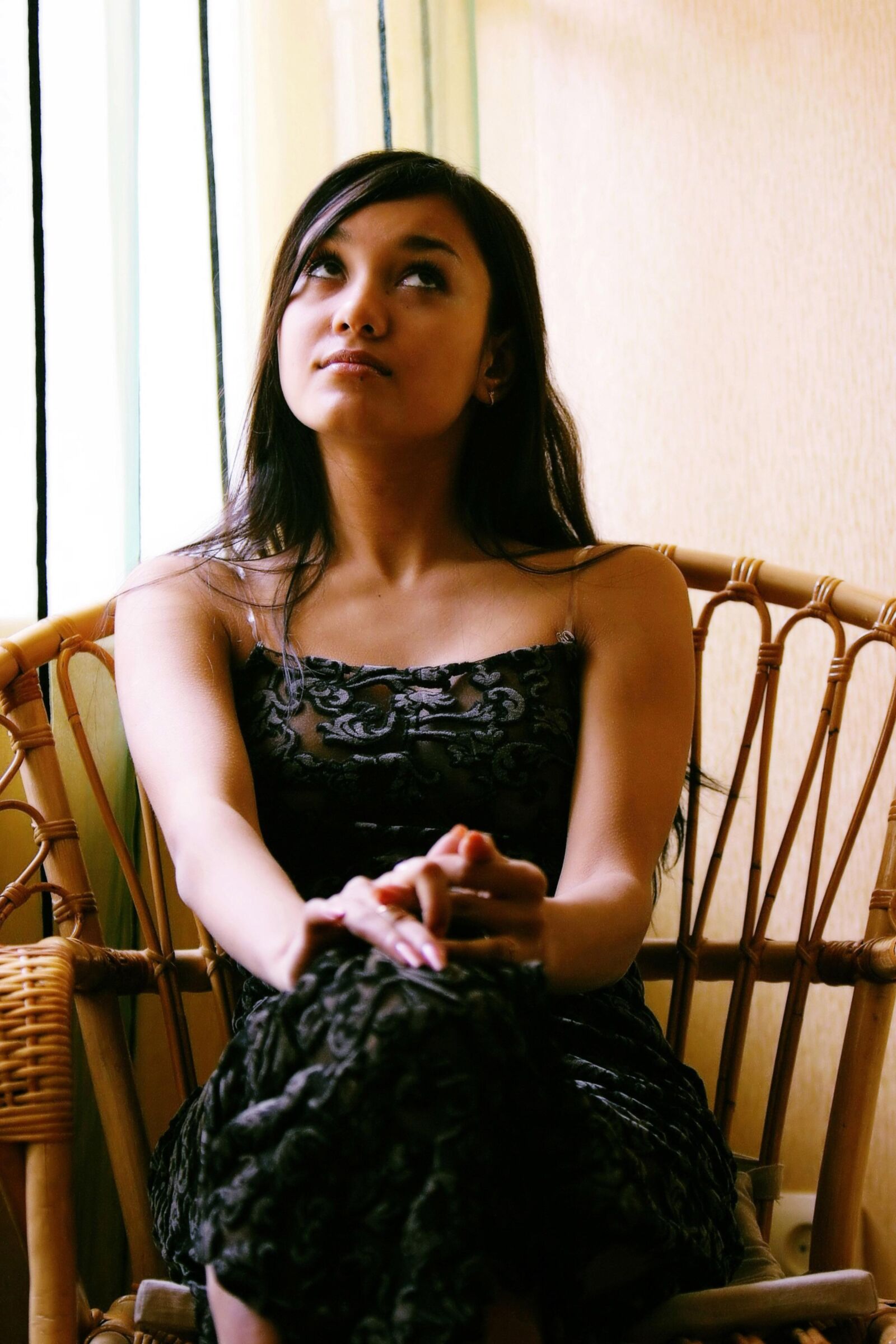 Kamilla / maria exotic Teen Likes Down Down