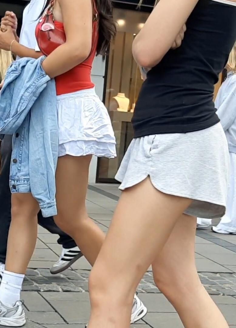 スカートのストリートガールズ