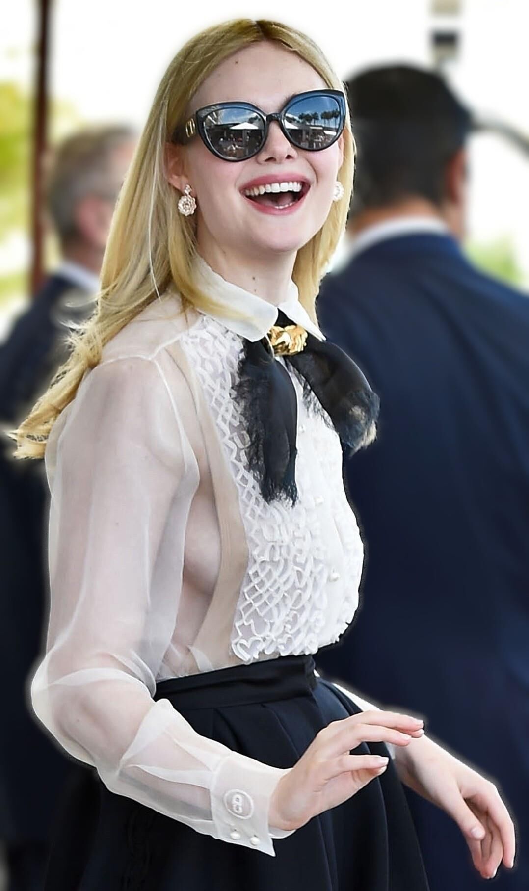 Elegante Celeb Teen Slut Elle Fanning, elegante semen y puta orina